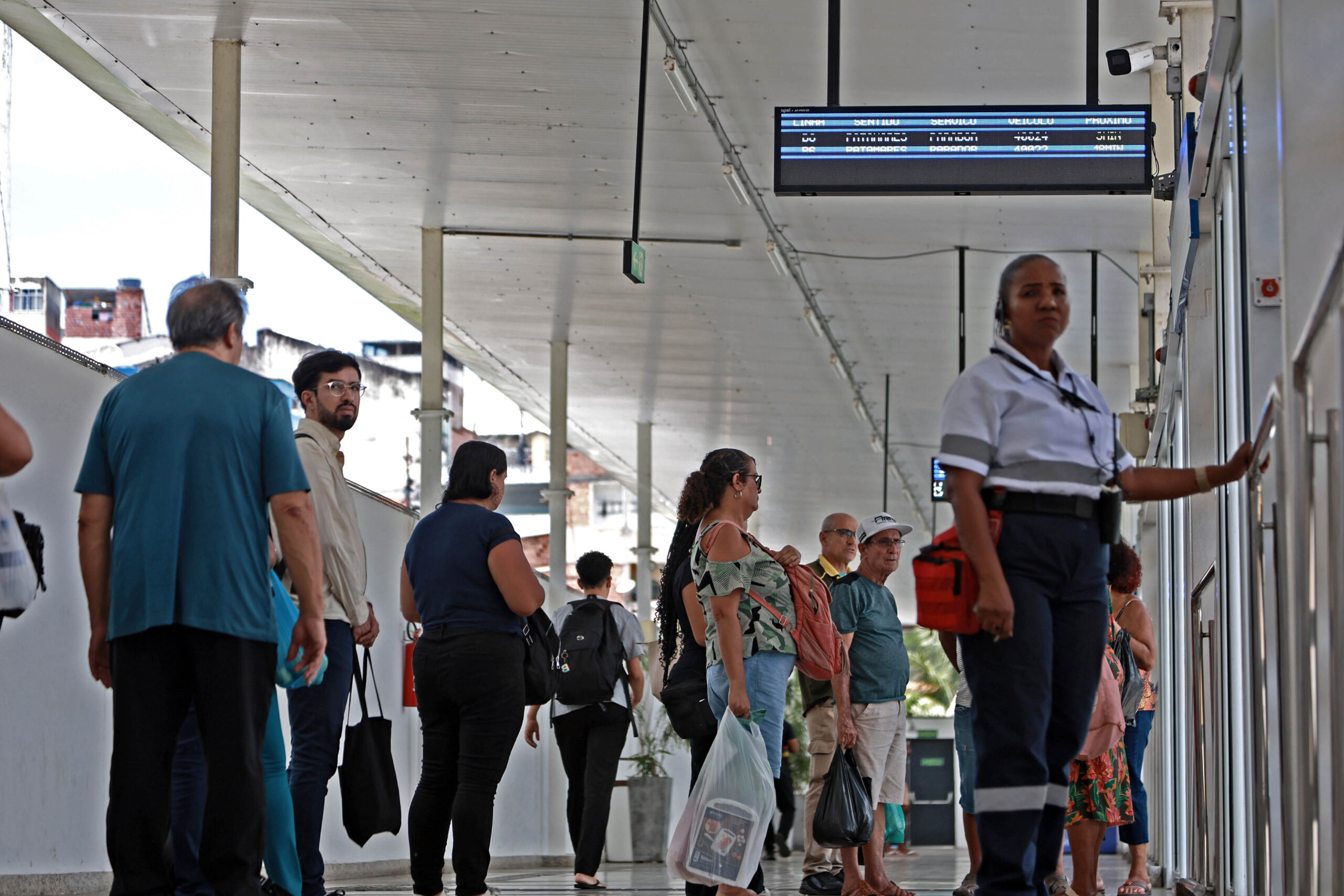 BRT Salvador celebra quatro anos com 95 mil passageiros por dia e 82% de aprovação dos usuários